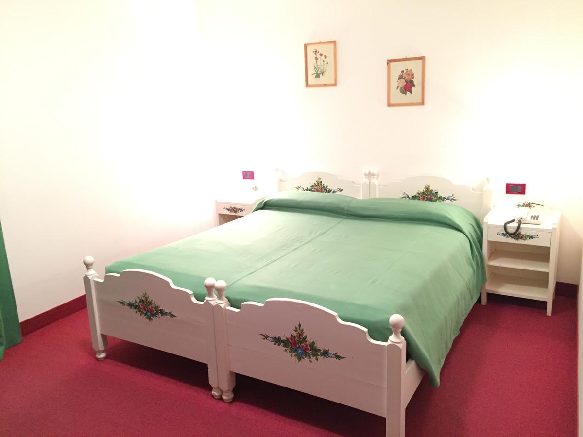 Hotel Tosa Madonna Εξωτερικό φωτογραφία
