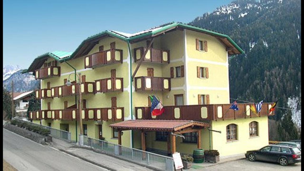 Hotel Tosa Madonna Εξωτερικό φωτογραφία