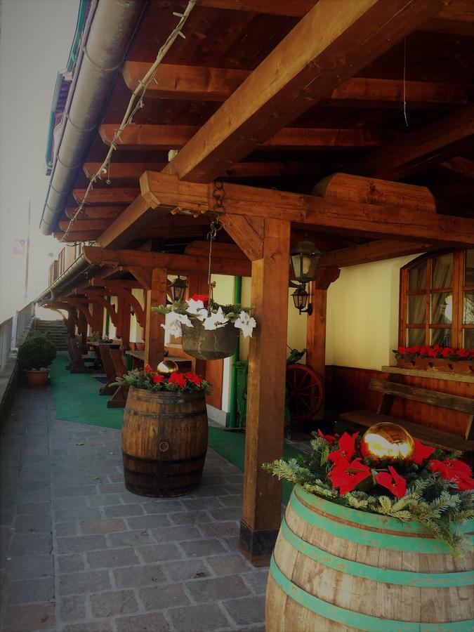 Hotel Tosa Madonna Εξωτερικό φωτογραφία